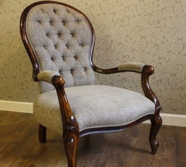 Victorian Tufted Back Lounge Chair in Grey Fabric